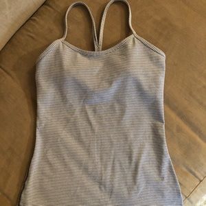 Lululemon power y tank size 4